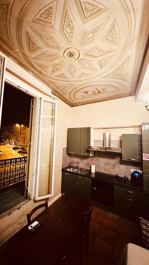 Monolocale Incantevole Al Centro Di Болонья Екстер'єр фото